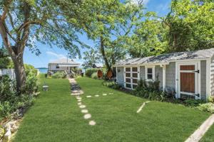 featured image of 135 Noyack Ave