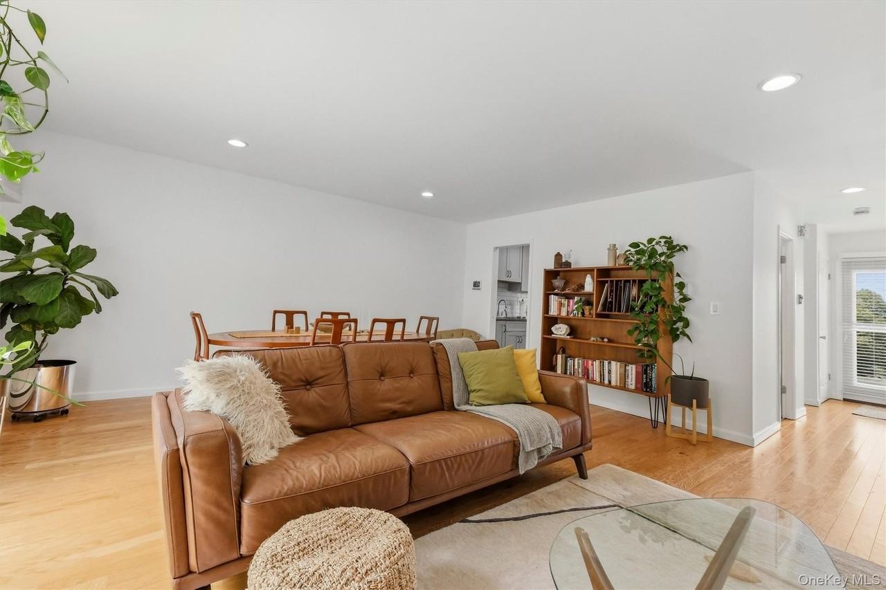 15 Hammond Plz - Photo 7 of 32
