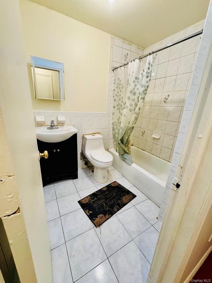 10612 156th St #3rdFL - Photo 7 of 11