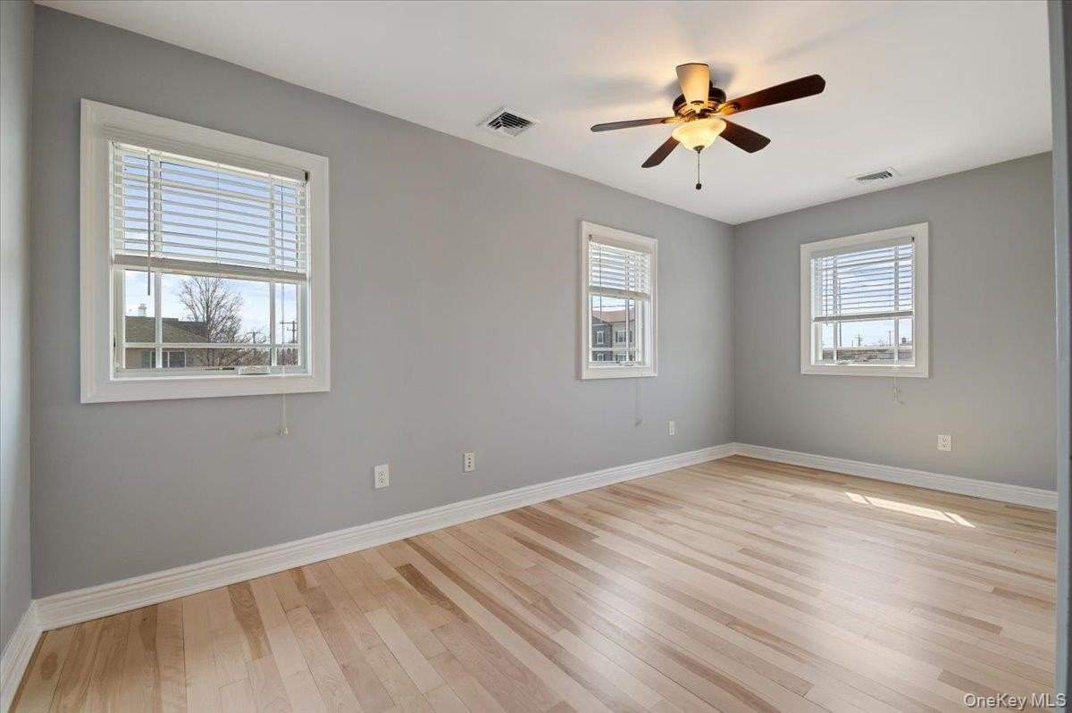769 Fulton St - Photo 4 of 22
