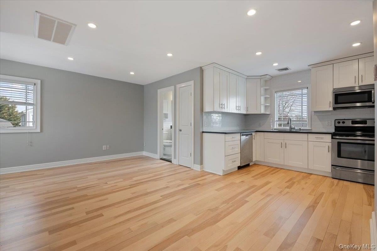 769 Fulton St - Photo 6 of 22