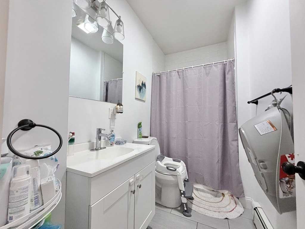 38 Woodford St #2 - Photo 5 of 17