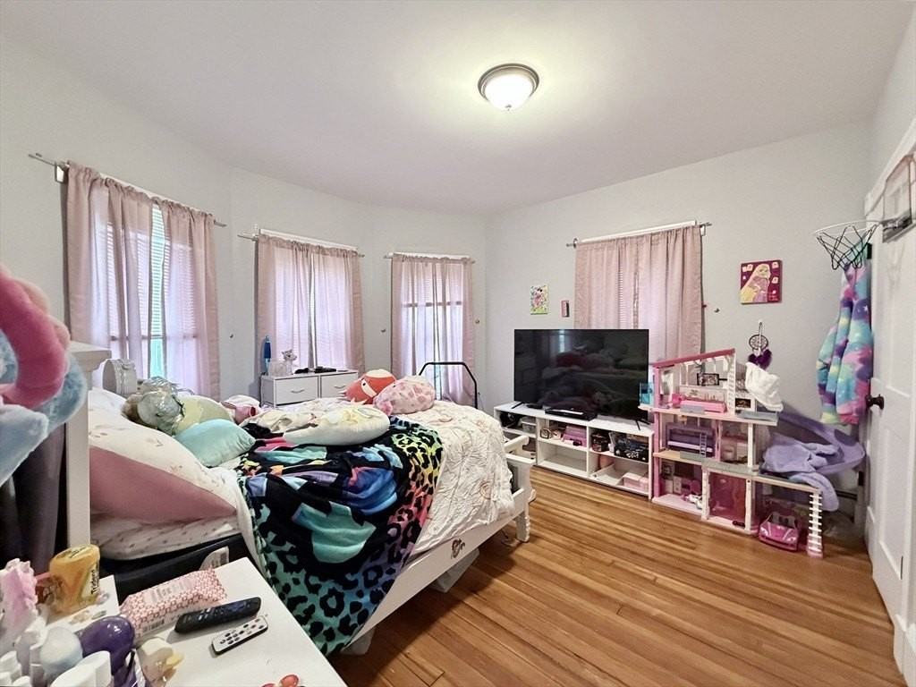 38 Woodford St #2 - Photo 7 of 17