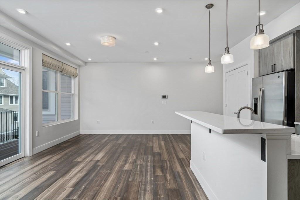 429 Cherry St #7 - Photo 2 of 22