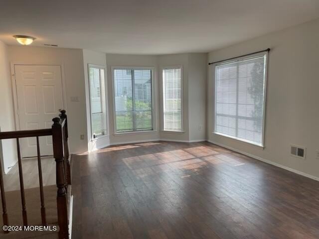 76 Foxwood Pl - Photo 3 of 18