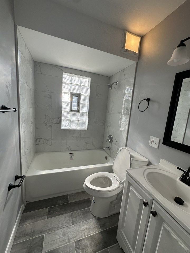 18108 Oakwood Ave - Photo 6 of 12