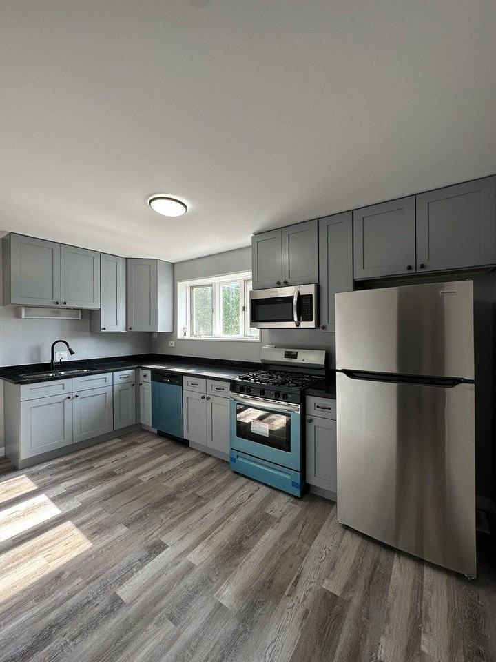 18108 Oakwood Ave - Photo 7 of 12