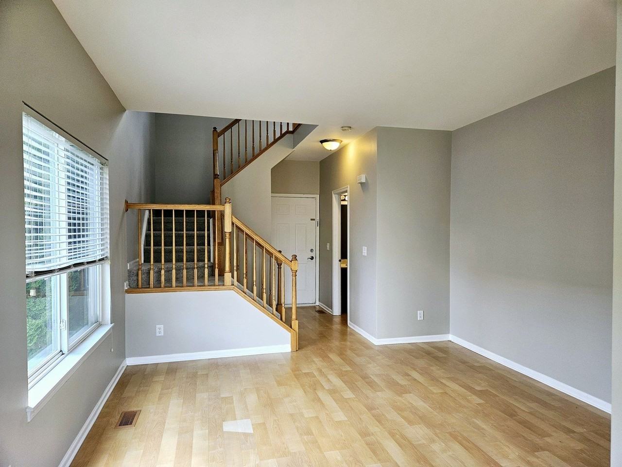 14127 Faulkner Ct - Photo 2 of 21