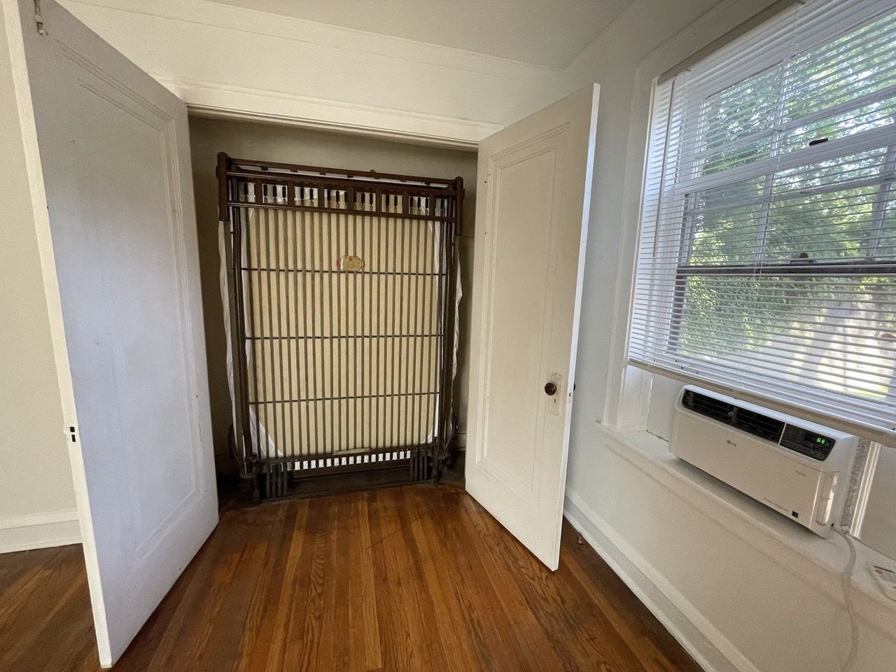 833 Hamlin St #1C - Photo 7 of 10