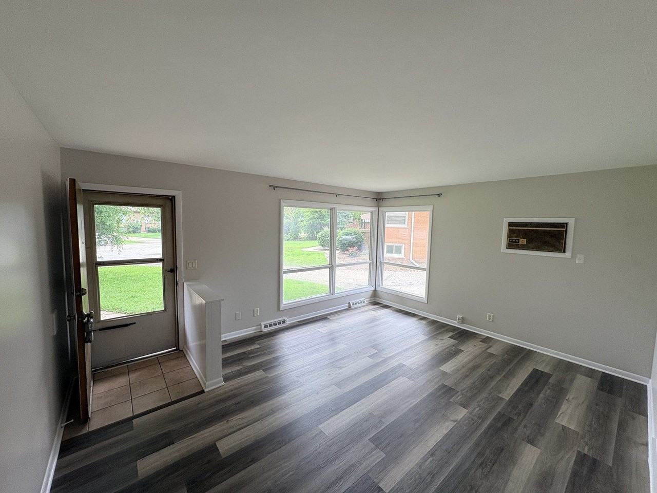 1735 Greene Ct #B - Photo 3 of 8