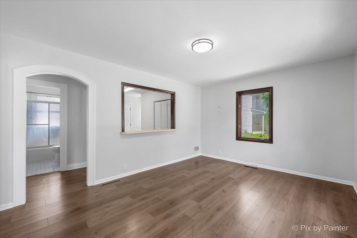 23570 N Field Rd - Photo 3 of 20
