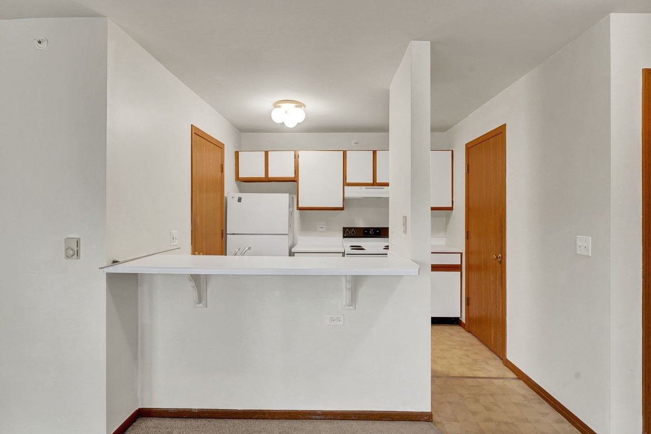330 Leah Ln #2C - Photo 2 of 17