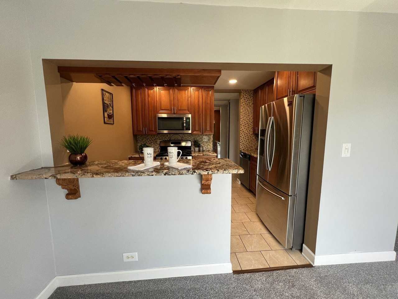1880 Bonnie Ln #302 - Photo 6 of 26