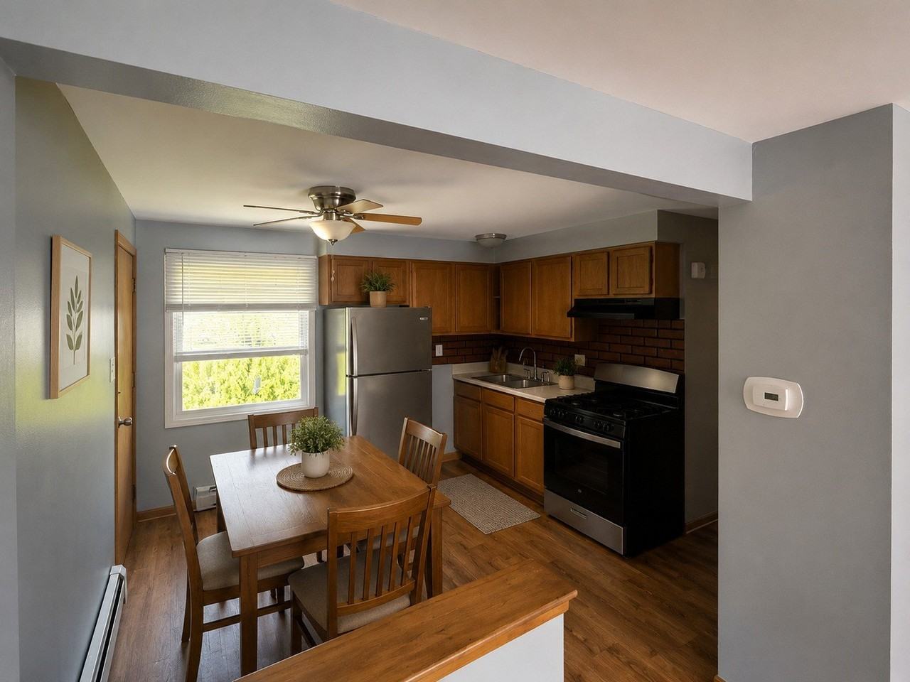 119 Cliff St #2E - Photo 3 of 15