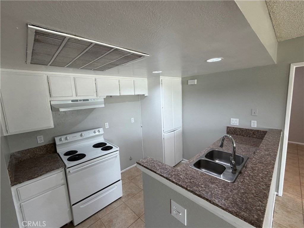 3732 Oak Creek Dr #E - Photo 7 of 16