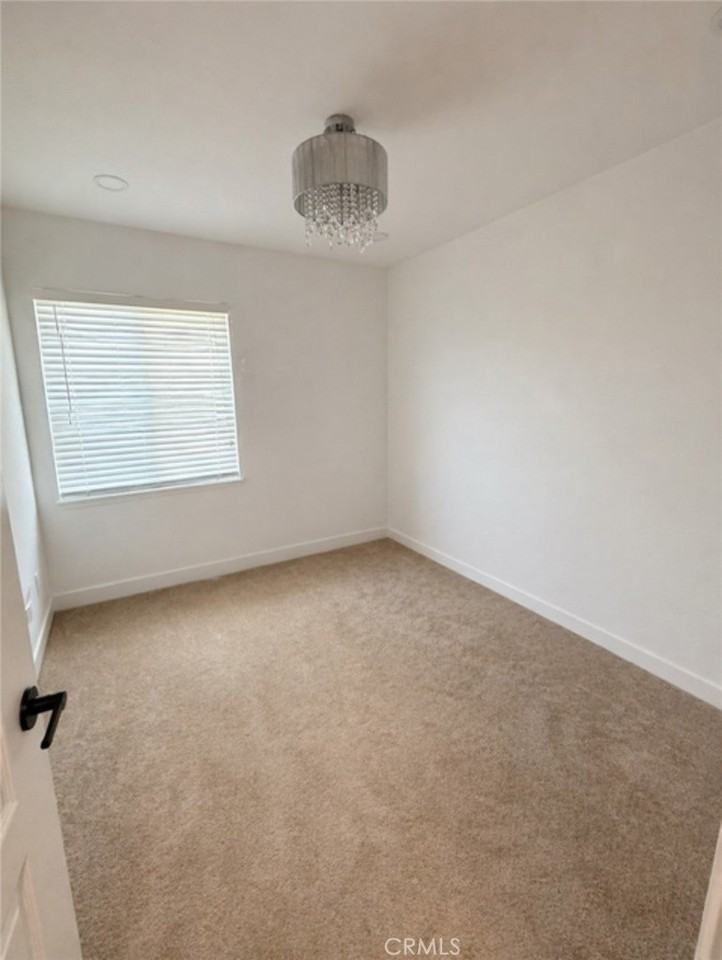 23167 Canyon Pines Pl - Photo 5 of 9