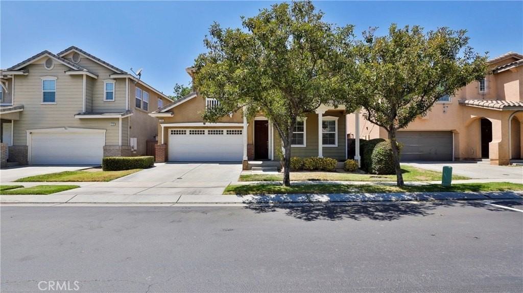 1765 Yvonne Ct - Photo 2 of 50