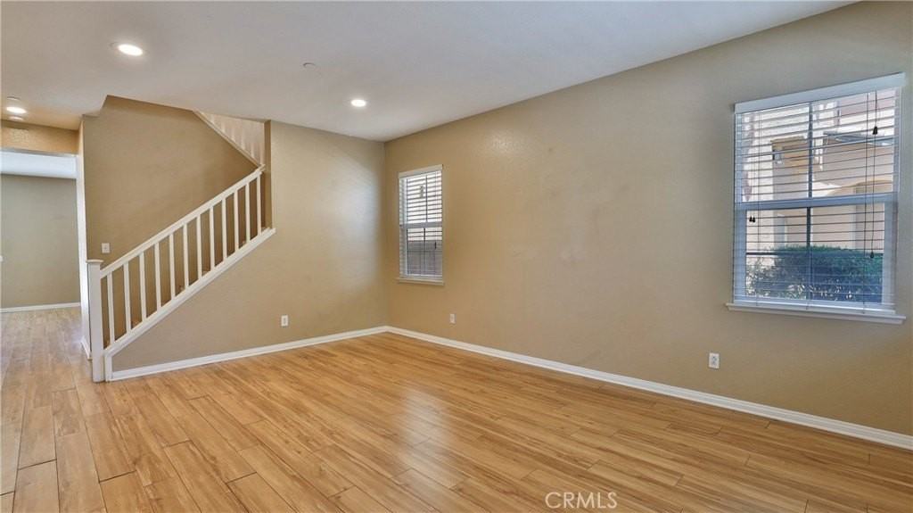 1765 Yvonne Ct - Photo 4 of 50