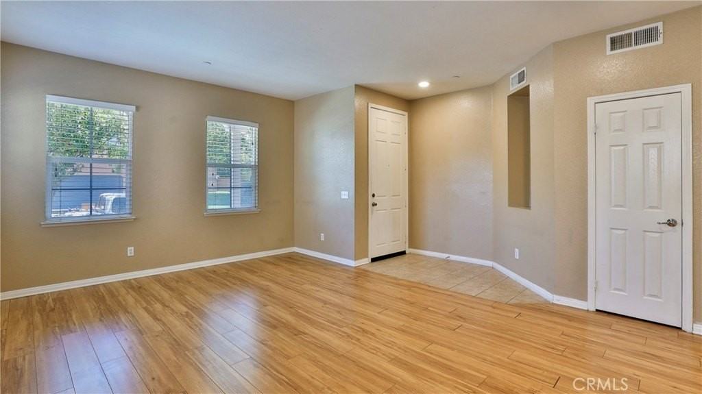 1765 Yvonne Ct - Photo 5 of 50