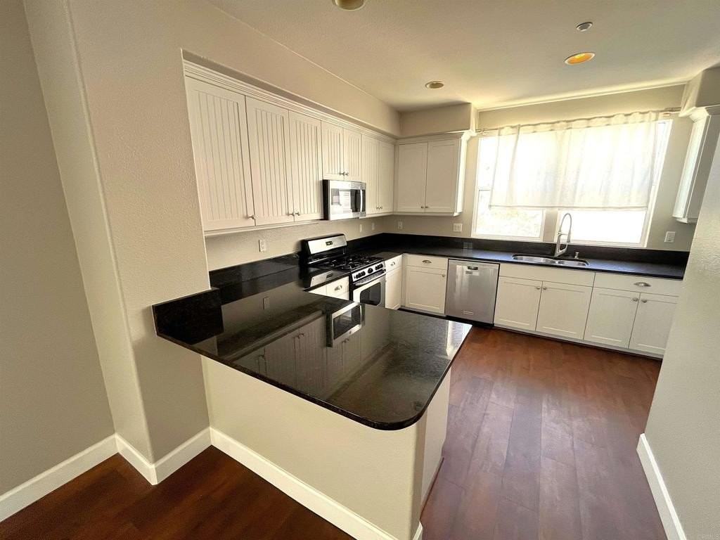 820 Harbor Cliff Way #260 - Photo 5 of 36