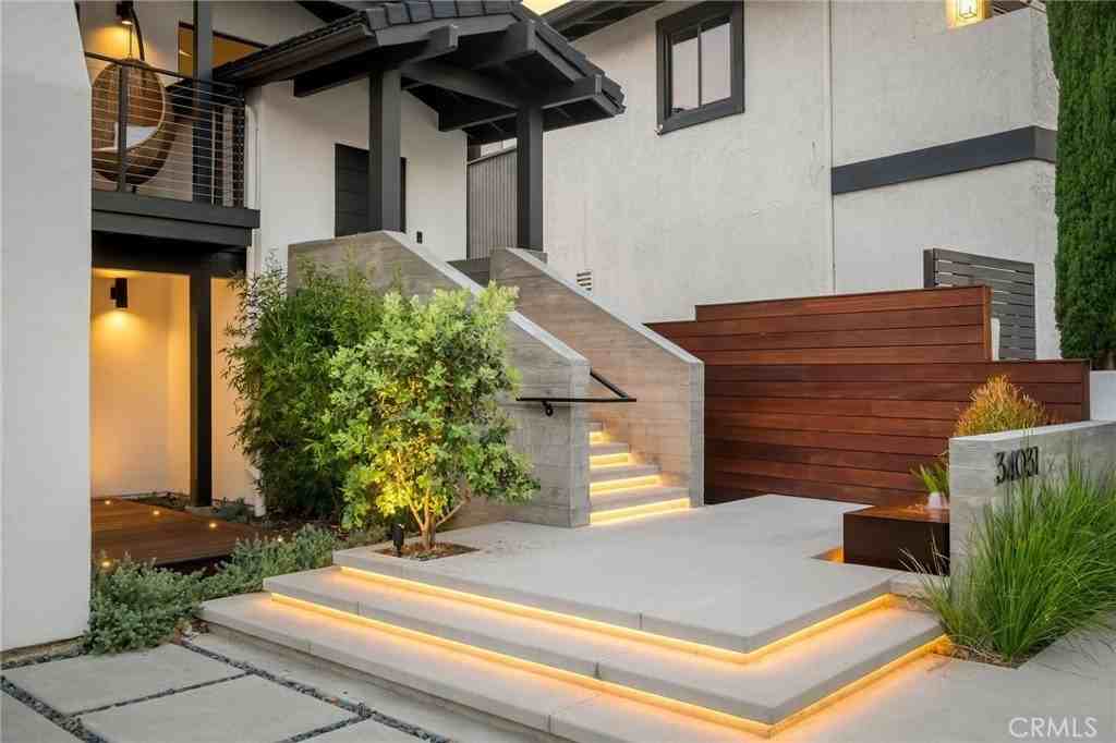 34031 Mazo Dr - Photo 5 of 50