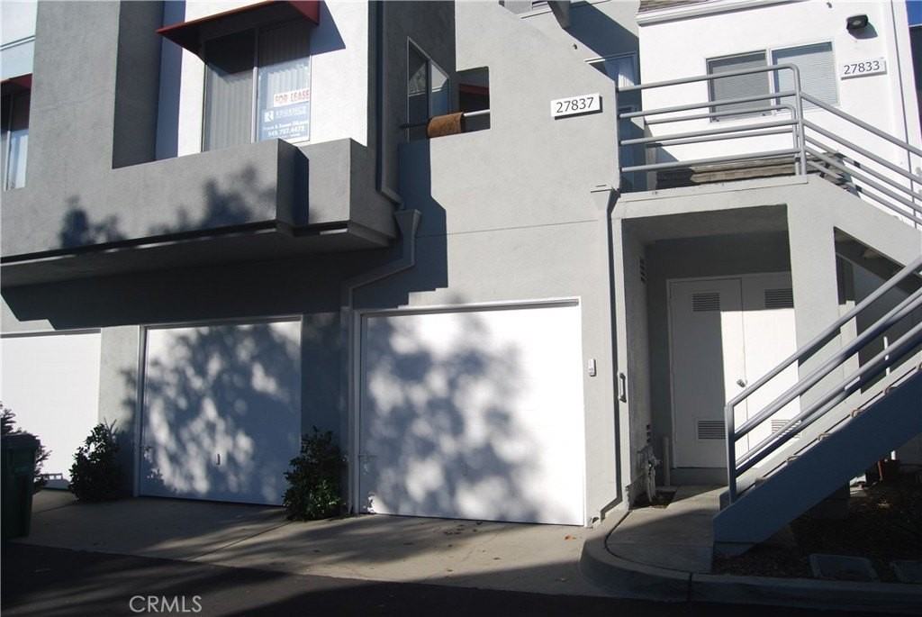 27837 Emerald - Photo 2 of 18
