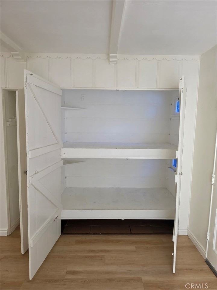 633 Park Ave #C - Photo 5 of 21
