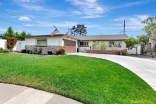 1522 W Robin Rd - Photo 1 of 1