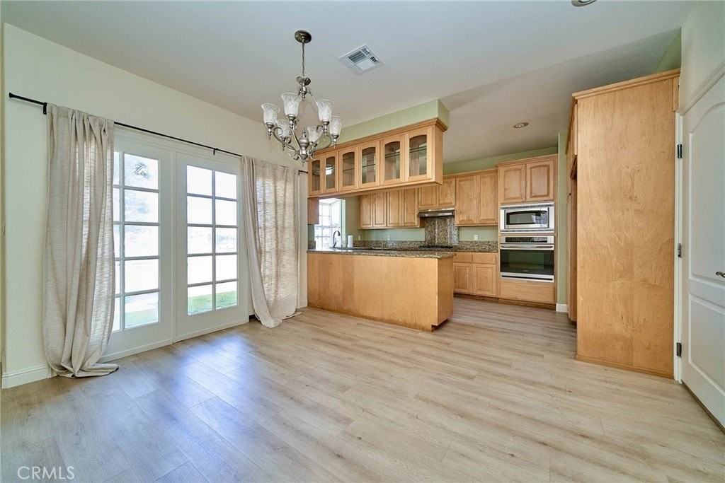 2108 Santa Fe Ave - Photo 6 of 17