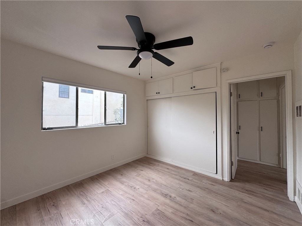 1422 Talmadge St #2 - Photo 7 of 9