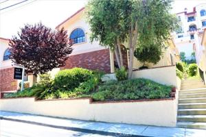 featured image of 2006 Mathews Ave #B