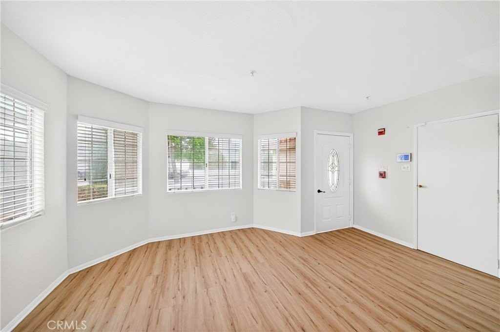 2033 W 231st St - Photo 7 of 29