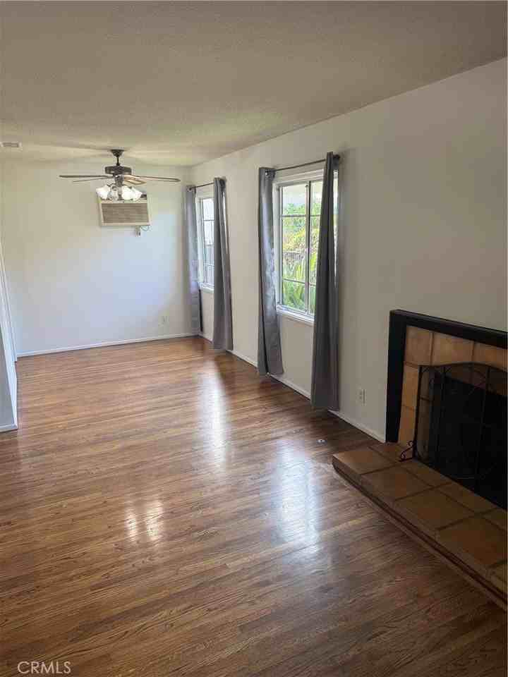 4450 Matilija Ave - Photo 4 of 8