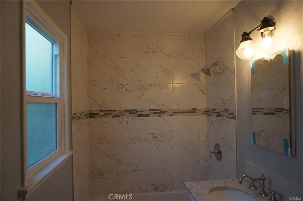 137 W Olive St #3 - Photo 2 of 15