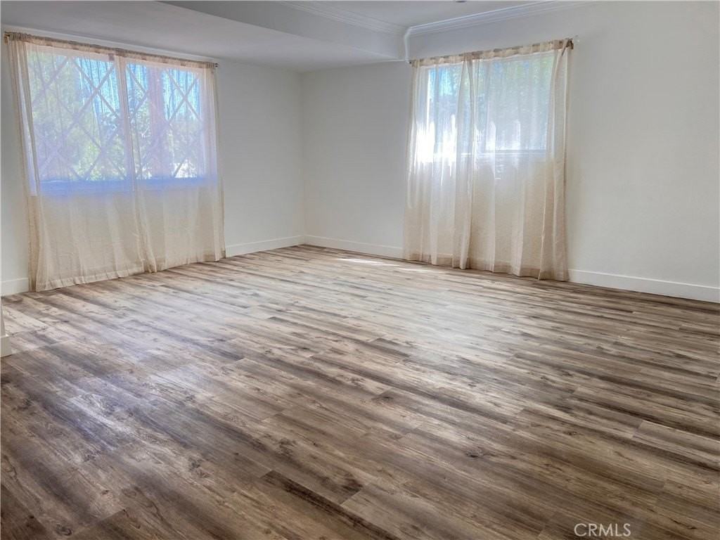 6141 Dalecrest Ave - Photo 6 of 10