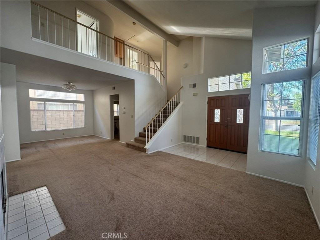 2121 Sun Ridge Dr - Photo 3 of 16