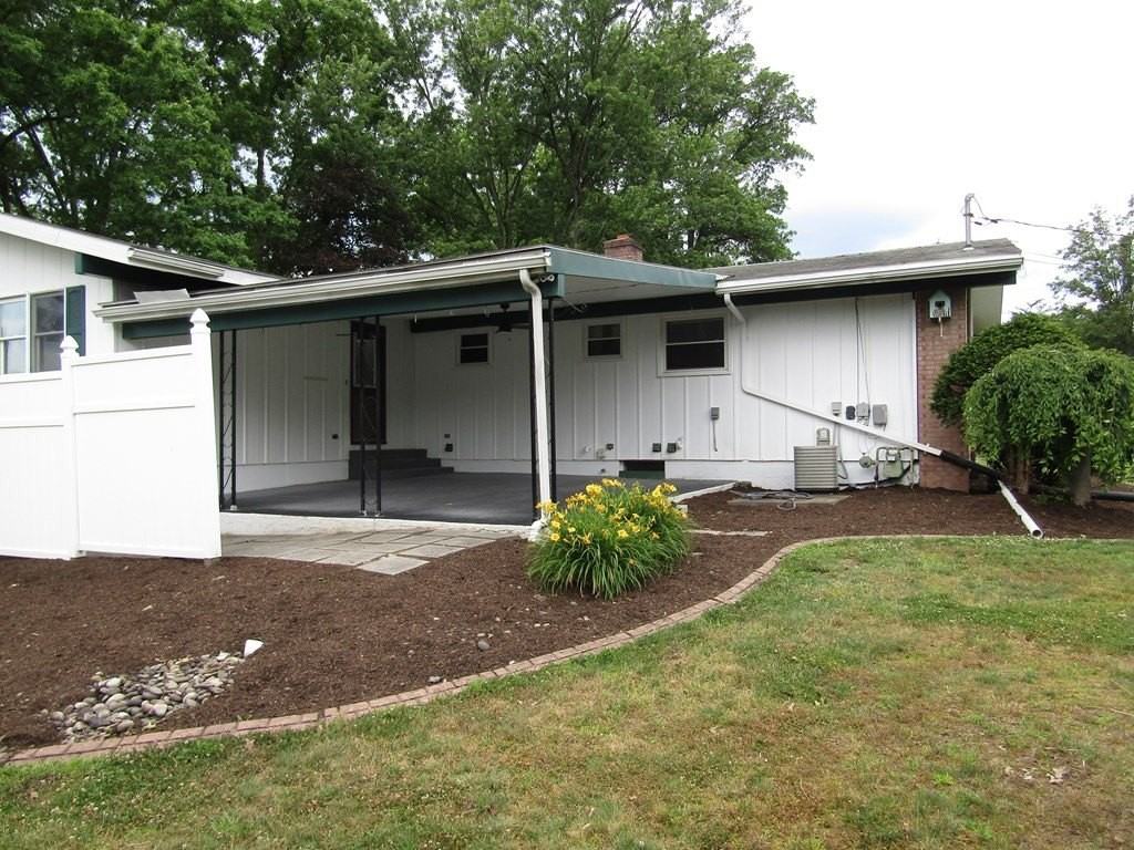 1820 Shiffler Ave - Photo 5 of 19