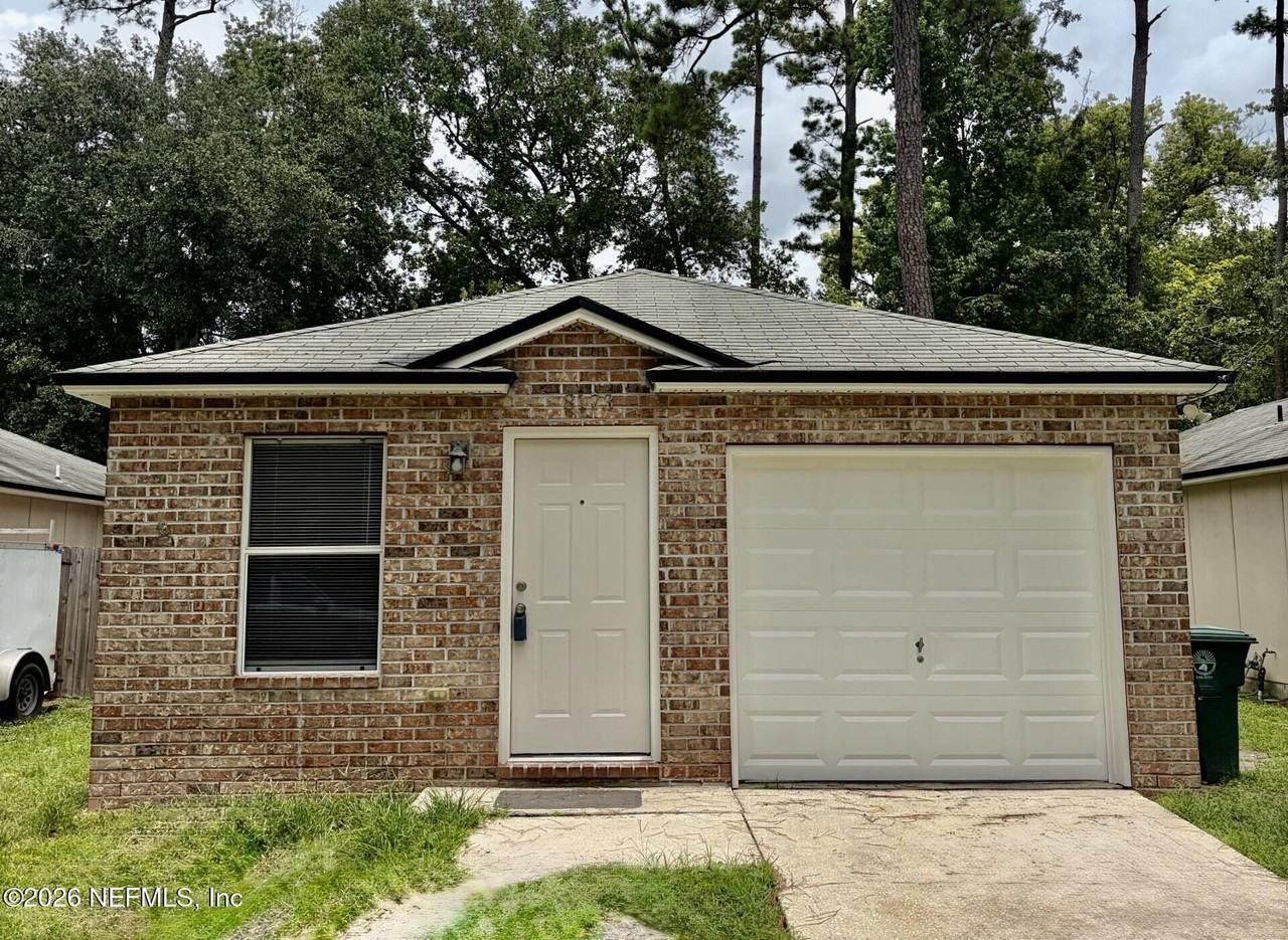 8173 Woods Ave