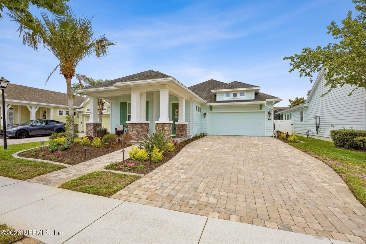 45 Tamarac Ave - Photo 3 of 43