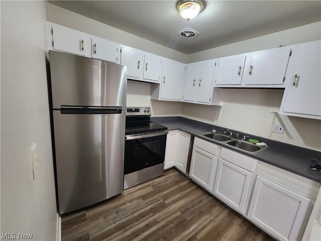 26680 Tungsten Rd #201 - Photo 5 of 8
