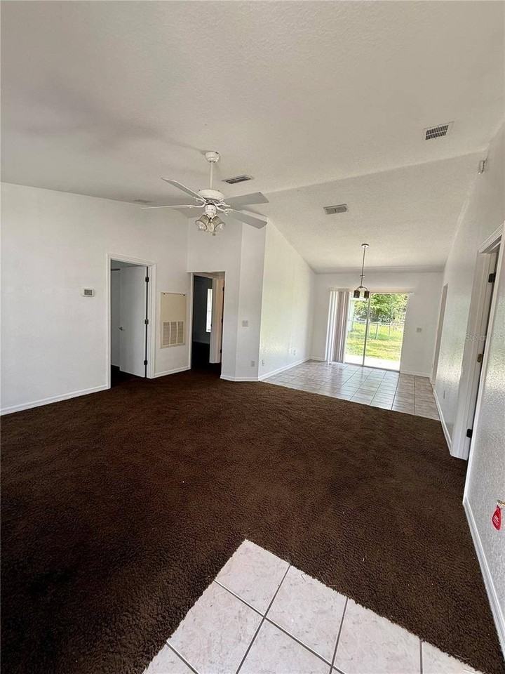 11018 Se 56th Ave - Photo 2 of 15