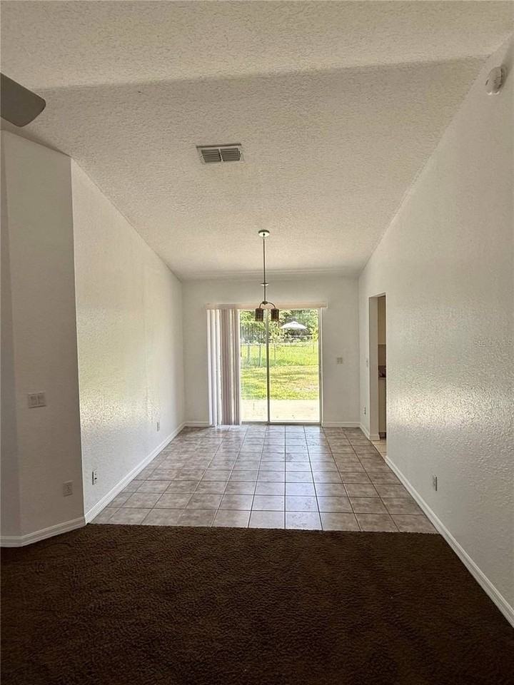 11018 Se 56th Ave - Photo 3 of 15