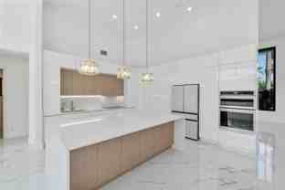 410 Sabal Way - Photo 1 of 1