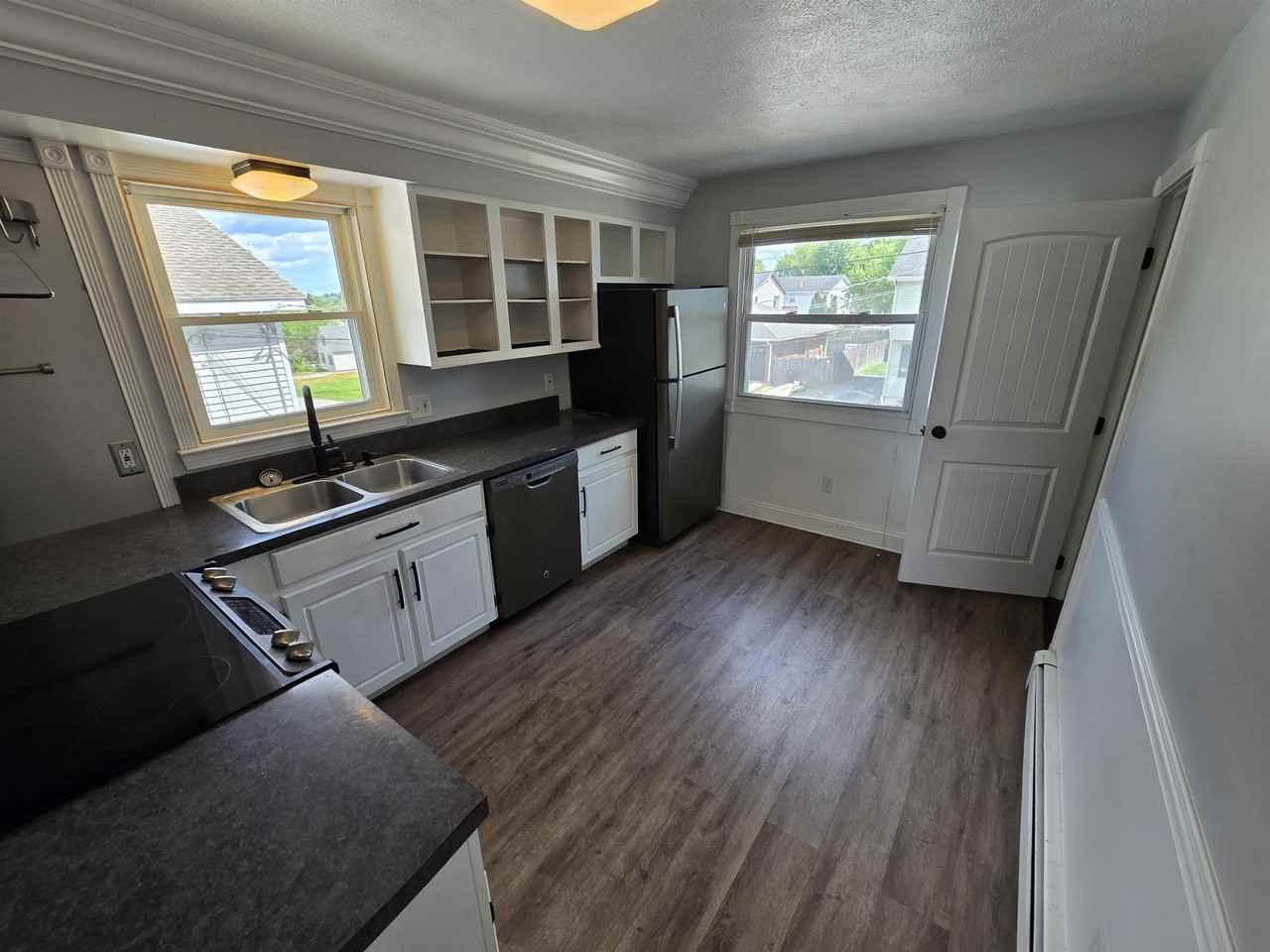 25 W Rosedale Ave - Photo 7 of 15