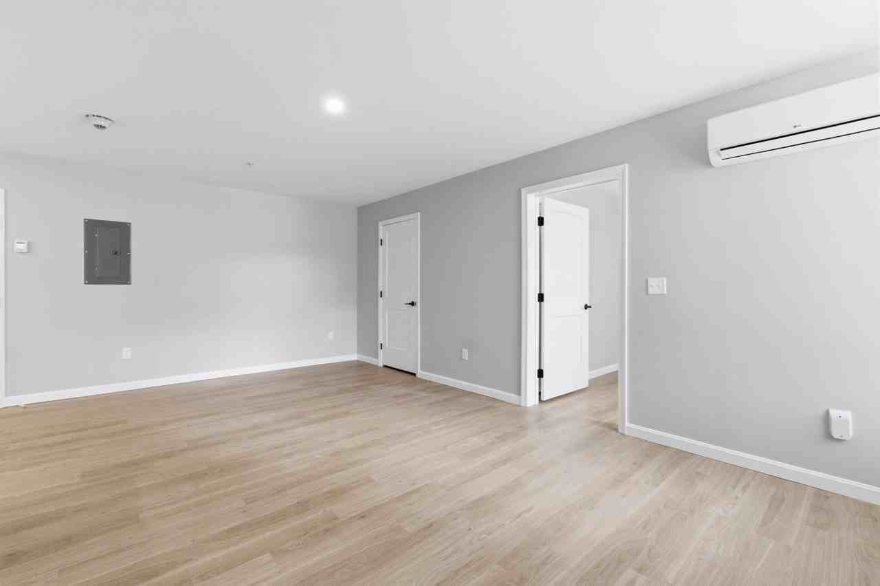 15 Mountain Rd #203 - Photo 7 of 16