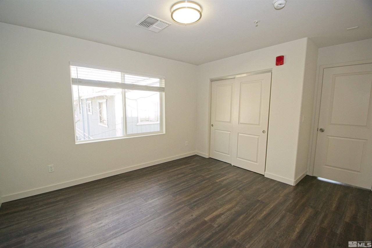 626 Valley Rd Unit 202 - Photo 7 of 10