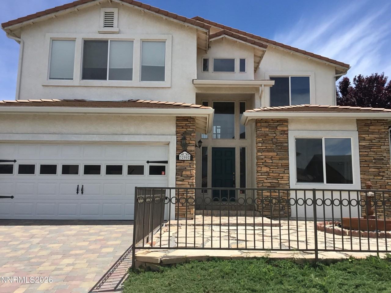 3200 Cityview Ter - Photo 2 of 23