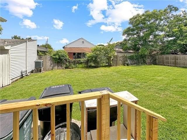 2515 Acacia St - Photo 3 of 19