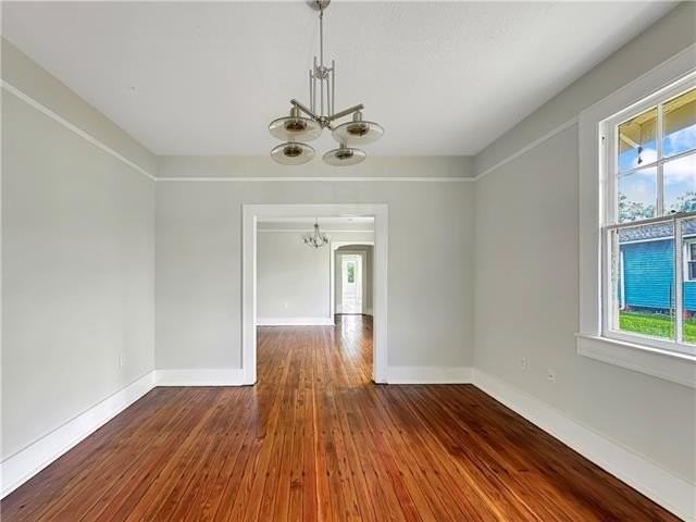 2515 Acacia St - Photo 4 of 19