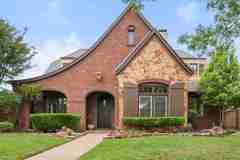 2003 Wellington Dr - Photo 1 of 1